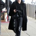 Demi-Lovato---Seen-as-she-departs-New-York-08.jpg