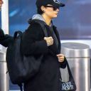 Demi-Lovato---Touching-down-in-New-York-02.jpg